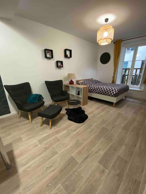 Charmant Studio Idealement Place Et Paisible ! Олорон-Сент-Мари Экстерьер фото