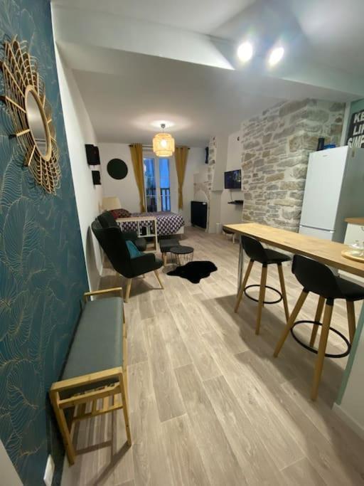 Charmant Studio Idealement Place Et Paisible ! Олорон-Сент-Мари Экстерьер фото